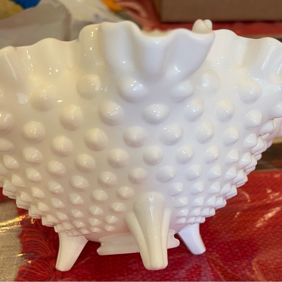 Milk Glass - Picture 6 of 11